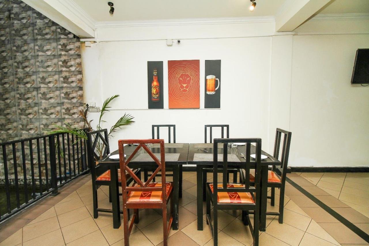Hotel Nathaliya Katunayaka Bagian luar foto