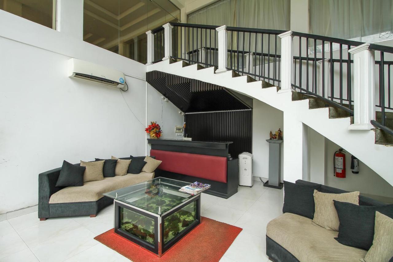 Hotel Nathaliya Katunayaka Bagian luar foto