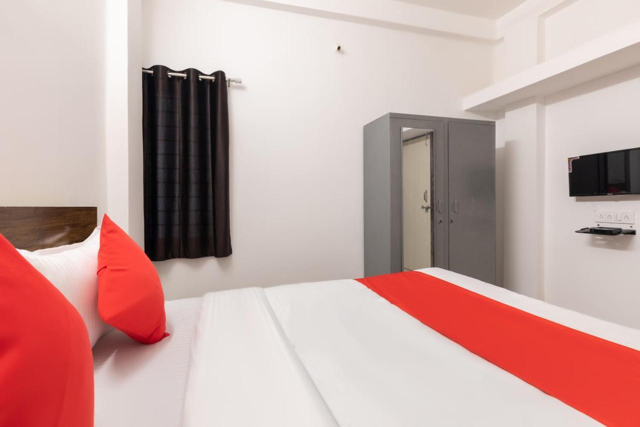 Hotel Nathaliya Katunayaka Bagian luar foto