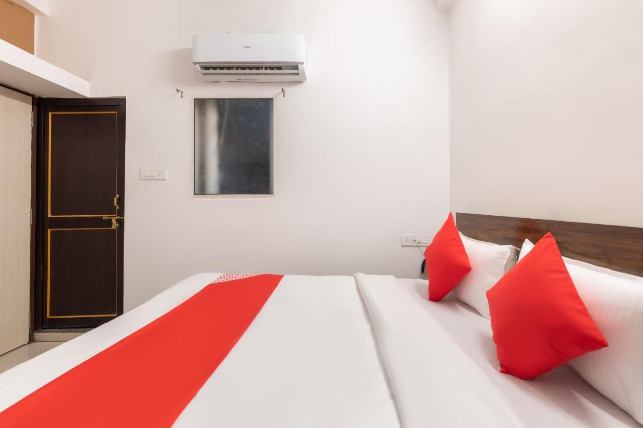 Hotel Nathaliya Katunayaka Bagian luar foto