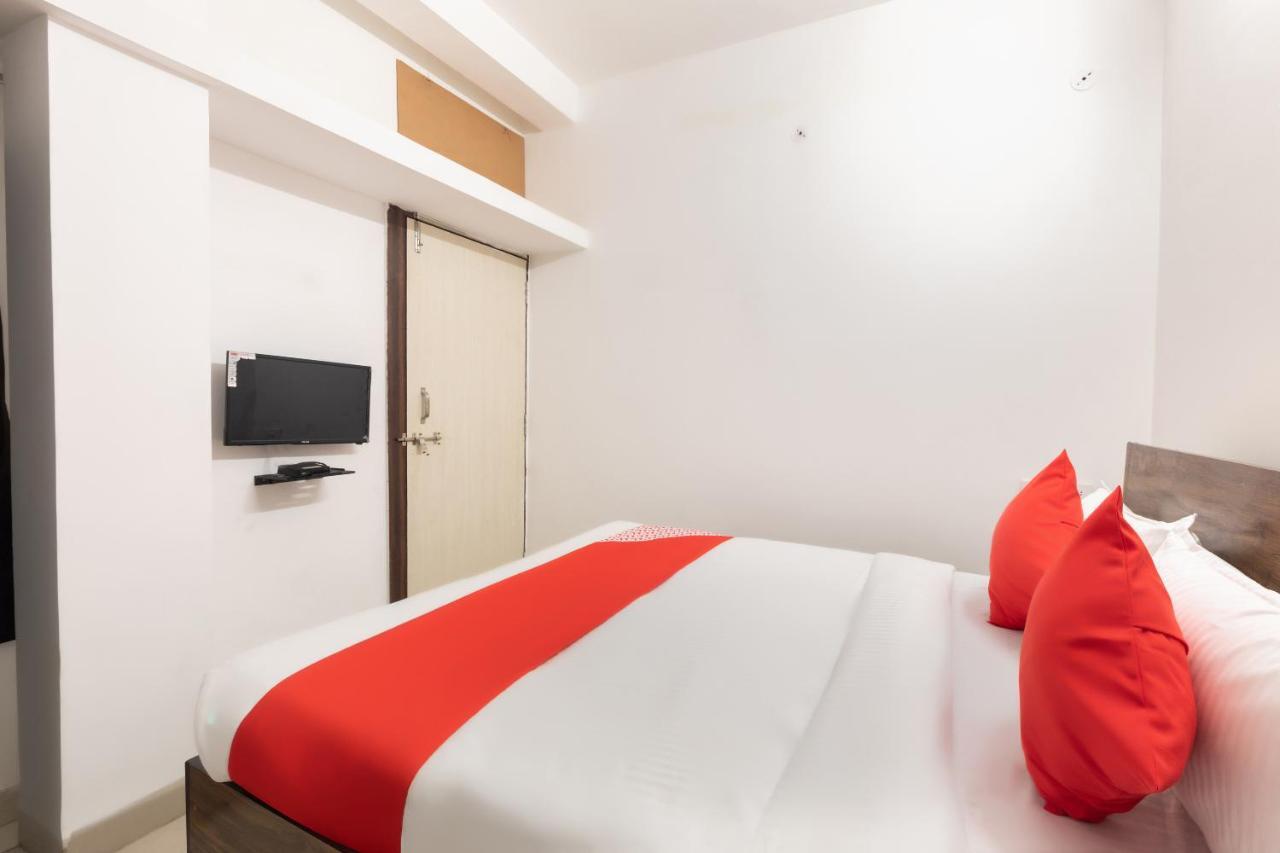 Hotel Nathaliya Katunayaka Bagian luar foto